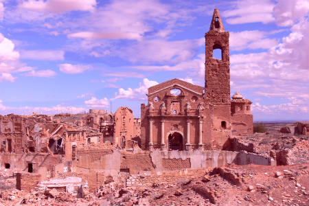 Personas mayores en Belchite